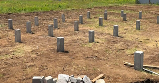 Фундамент на забивных жб сваях под ключ в Биробиджане - фундамент из забивных железобетонных свай цена от 3150 руб/м2